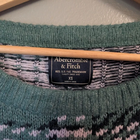 Abercrombie & Fitch Green Plaid Pullover Cropped Sweater Size XS - Picture 2 of 6